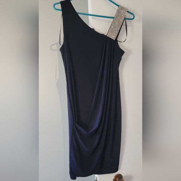 Le chateau dress - Picture 3 of 3